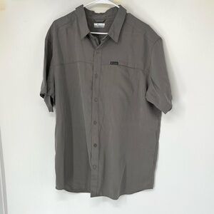 Columbia Men's Gray Button Down Shirt XL